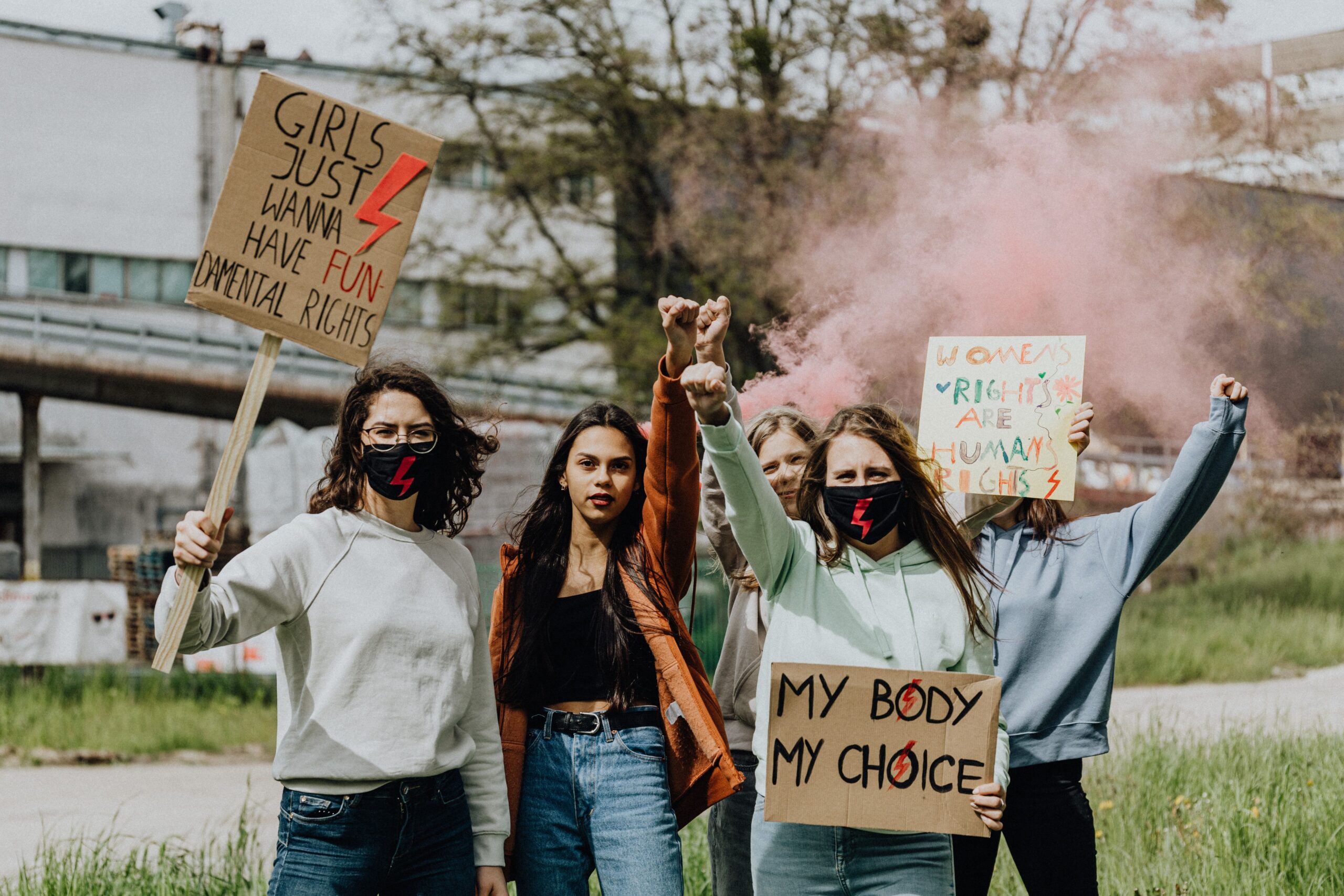 Face au féminisme, la montée du masculinisme