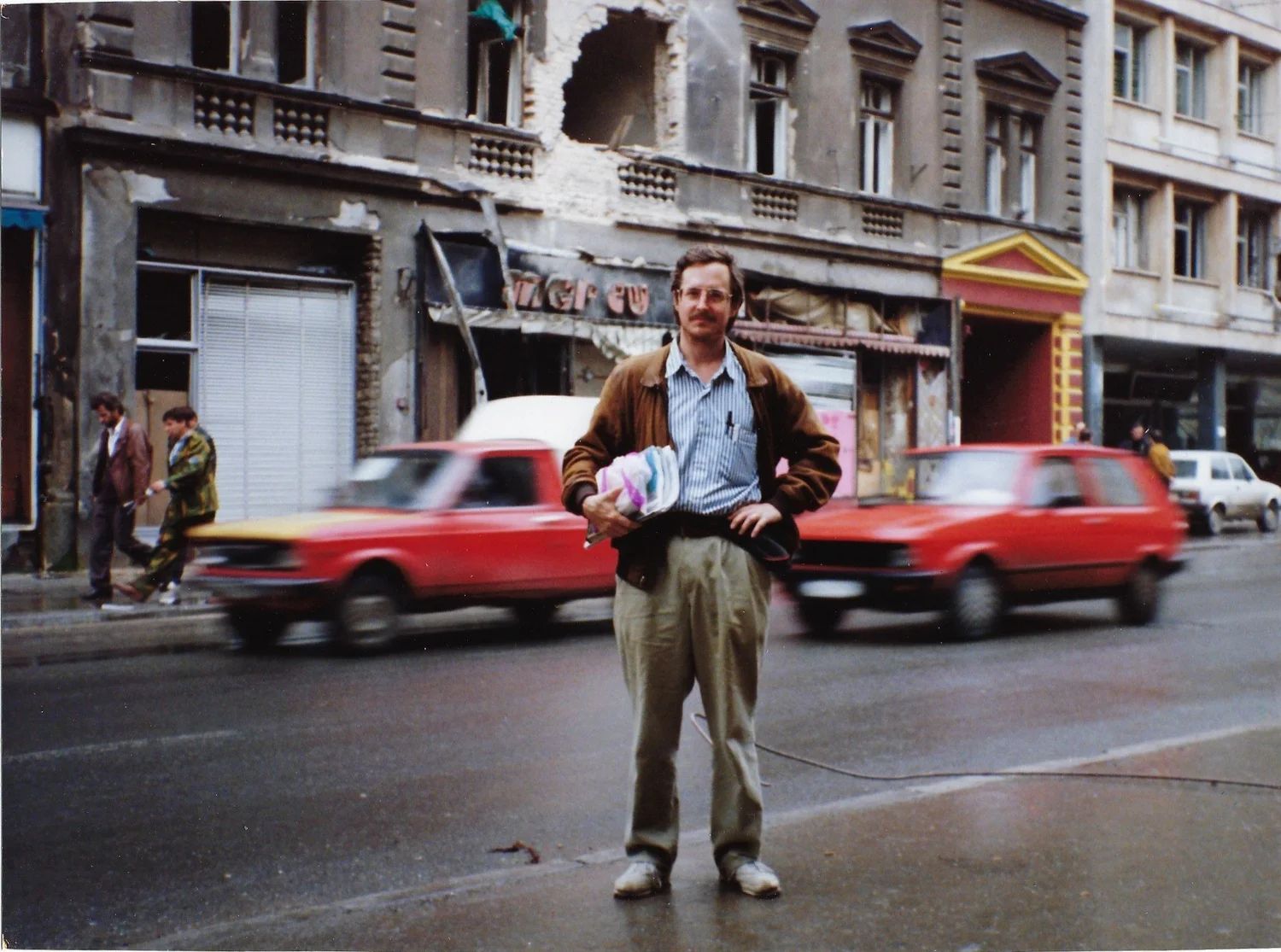 Bearing Witness : Storer Rowley on the Challenges of Foreign Correspondence