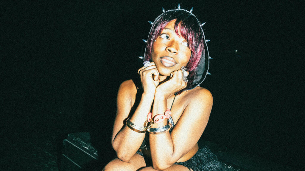 Theodora : la “boss lady” qui met tout le monde d’accord