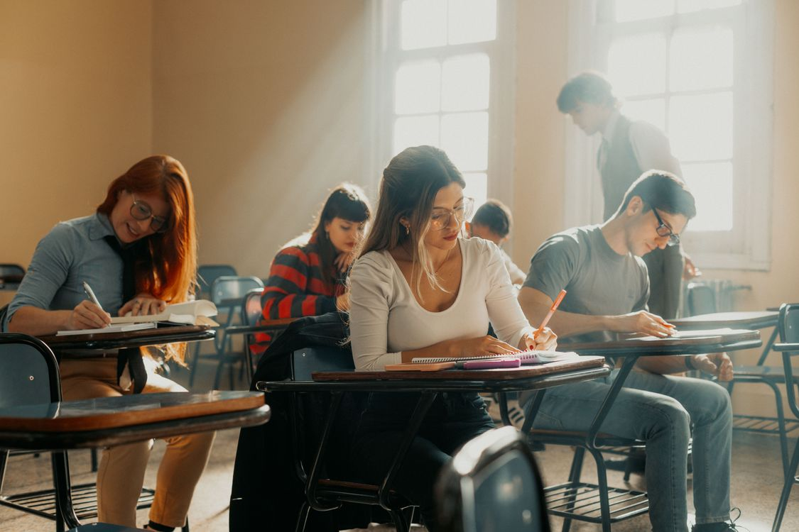 Santé mentale étudiante et performance académique : une relation toxique