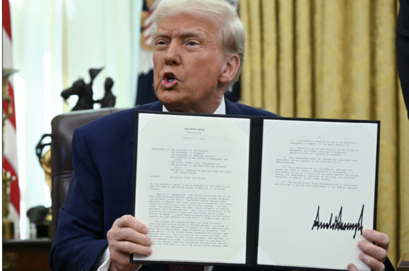 Après un revers devant la Cour suprême, Trump relève ses droits de douane à 15 %