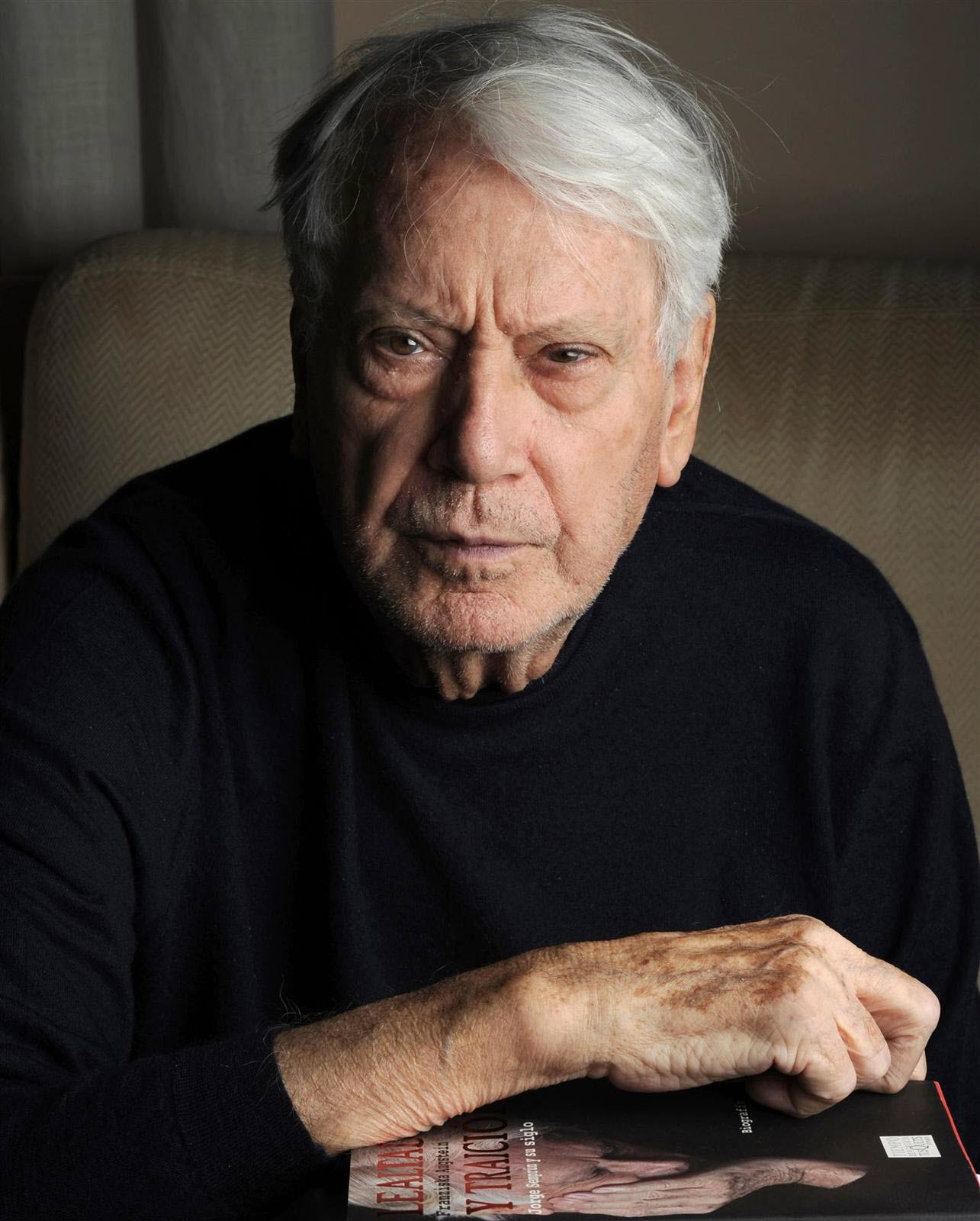 La reconstruction psychologique au regard de L&rsquo;Écriture ou la vie : un défi au diktat de la résilience ?